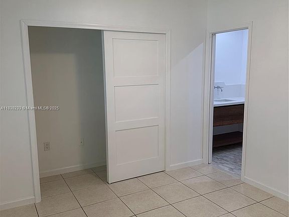 3rd image of 16601 SW 92nd Ave