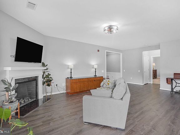 4th image of 8960 Fascination Ct APT 414
