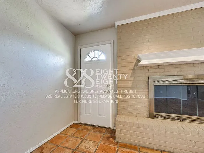 1612 Claudia Dr — Photo 11