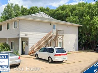220 Lafayette St APT 206, Iowa City, IA 52240