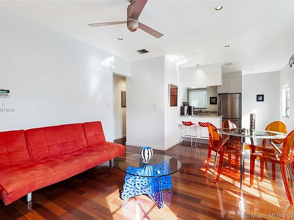 2nd image of 1057 15th St APT 25
