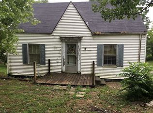 899 Green Hills Rd, Columbia, KY 42728