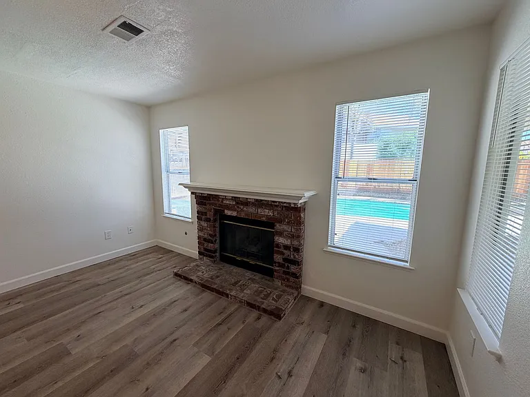 1311 Saint Francis Dr — Photo 16
