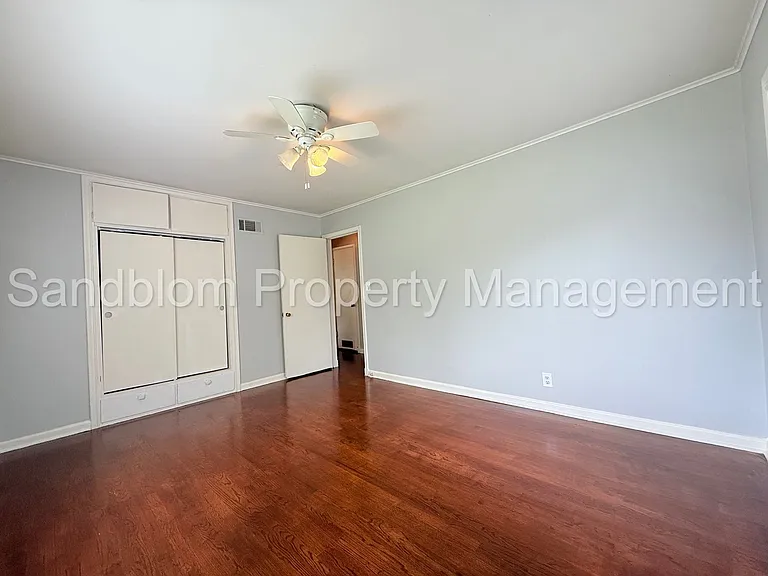 4417 E 26th St — Photo 10