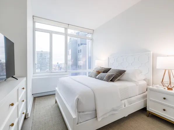 309 5th Avenue image 1 of 19