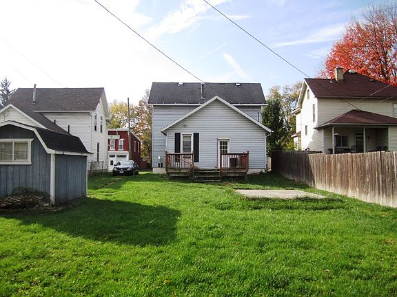 5th image of 202 N Cedar St