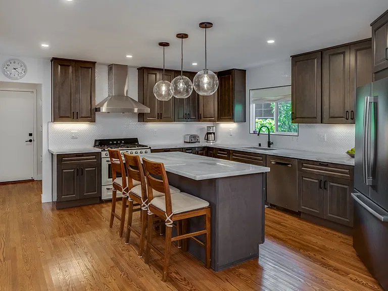 4778 Lucille Dr — Photo 6