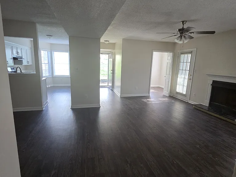 6043 Green Forest Dr — Photo 8