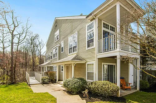 1125 Hyde Park Ct #1125 Photo 1
