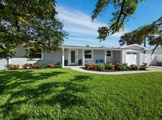 610 Russell St, Longboat Key, FL 34228