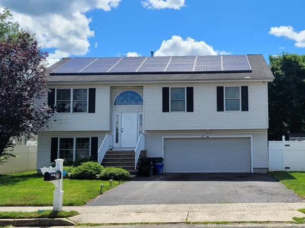 23 N 3rd Ave, Manville, NJ 08835