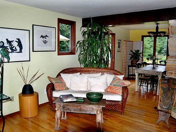 5th image of 20315 NE 160th St