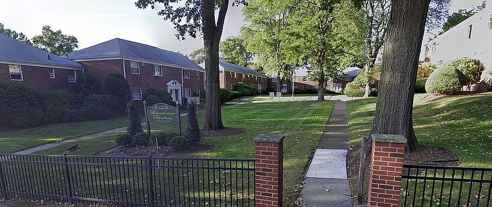 2nd image of 145 E Clinton Ave #3B-203B