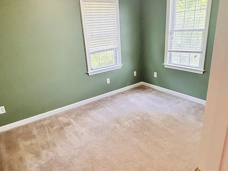 10 Jonathan Cir — Photo 13