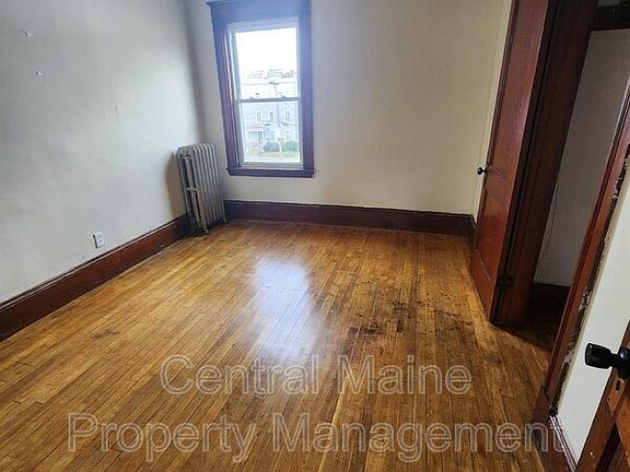 5th image of 33 Bradley St #3R