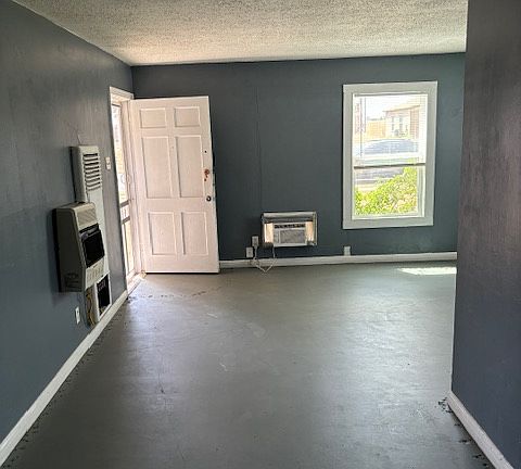 2nd image of 806 Stetson Ave