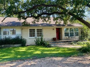 704 E Colorado St, Bremond, TX 76629