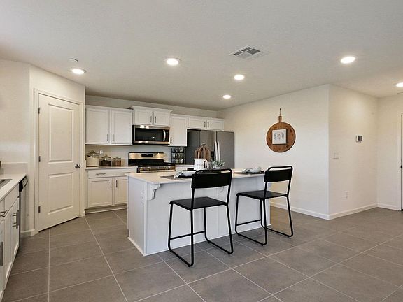 3rd image of 1022 E Loyola Avenue #21