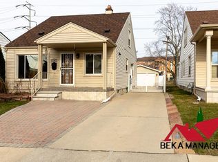 5296 Curtis St, Dearborn, MI 48126