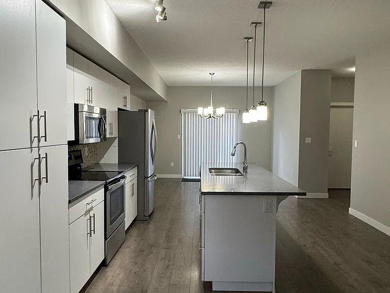 Kitchen Side