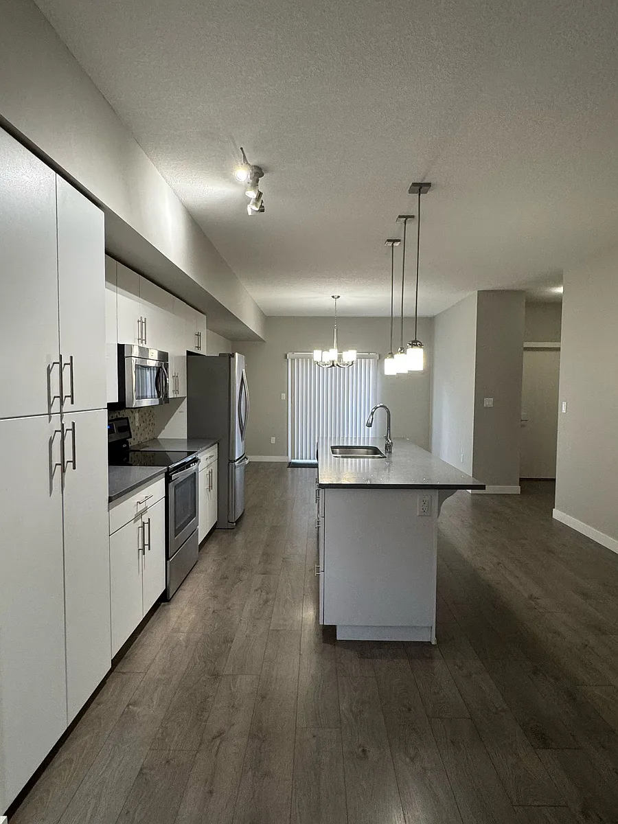 Kitchen Side - 1480 Watt Dr SW