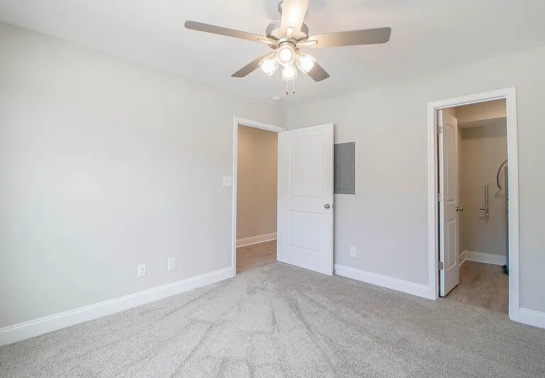 1000-601 Henry Place Blvd — Photo 5