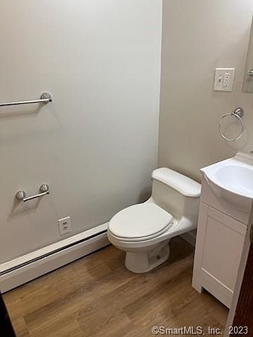 1st image of 465 Burritt St Unit 1