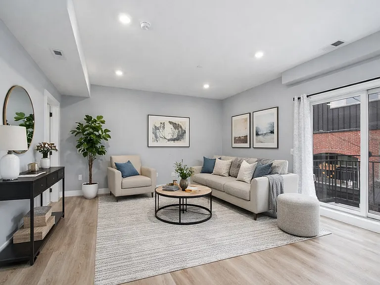 Livingroom Virtually Staged