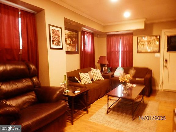 3rd image of 3327 Elbert St