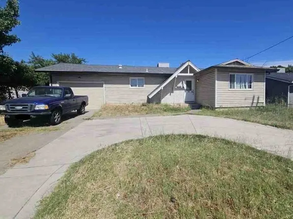 6332 Walerga Rd, North Highlands, CA 95660