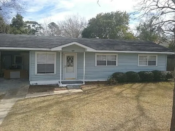1205 Jonathan St, Dothan, AL 36301