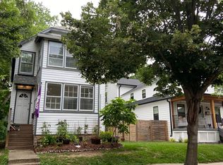 24 E Maple St #2, Alexandria, VA 22301