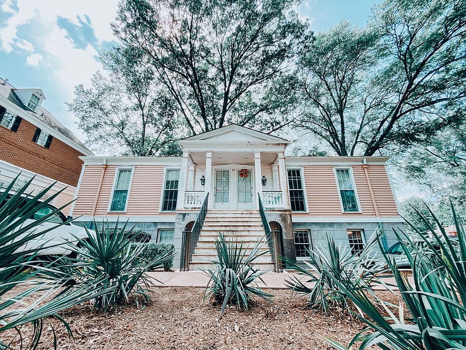 1st image of 42 Holtsinger Ave #D