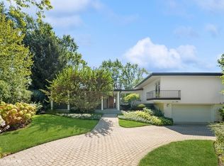 776 Thackeray Dr, Highland Park, IL 60035