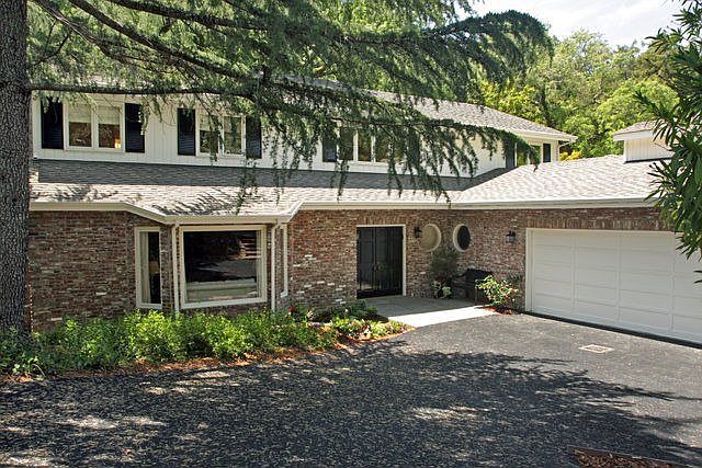 Lovely Traditional HOme