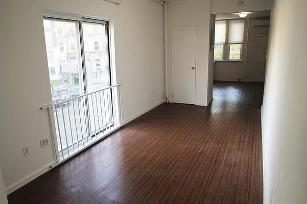 Rented by Nest Seekers International | media 28