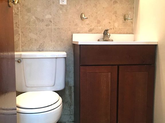 5th image of 304 W 92nd St APT 6A