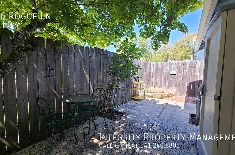 106 Rogue Ln — Photo 18