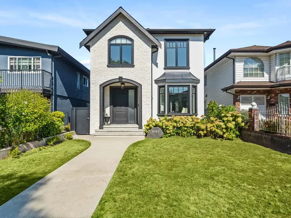 4347 Georgia St, Burnaby, BC V5C 2T9