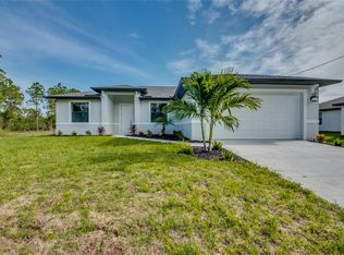 923 Belmont St E, Lehigh Acres, FL 33974