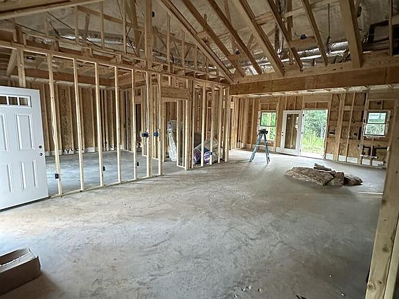 5th image of 174 Mountain View Rd