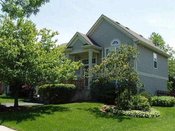 219 Penny Ln photo 1