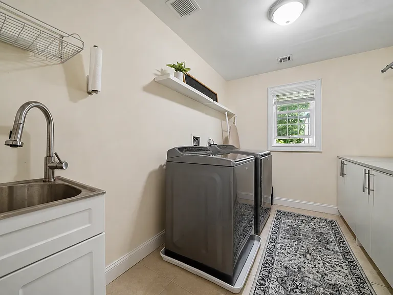 1233 Poplar Ave — Photo 28