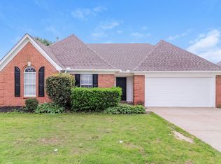 7057 Country Walk Dr, Cordova, TN 38018