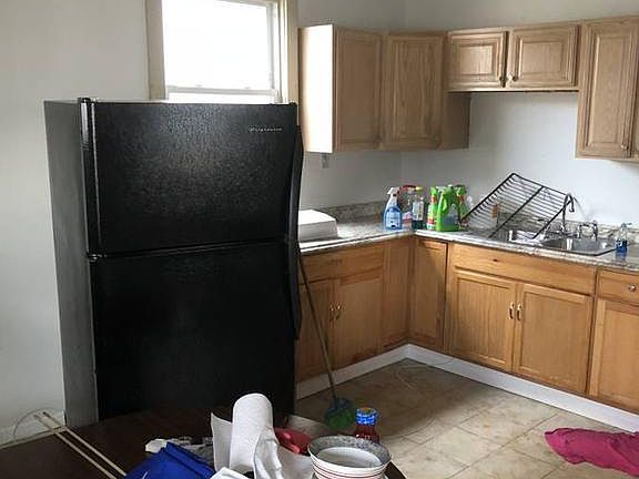 4th image of 2710 W Armitage Ave #2
