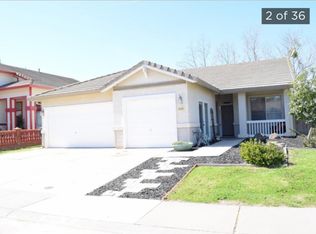 8420 Winterberry Dr, Elk Grove, CA 95624