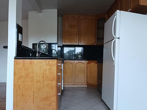 2nd image of 1025 Idaho Ave APT 10
