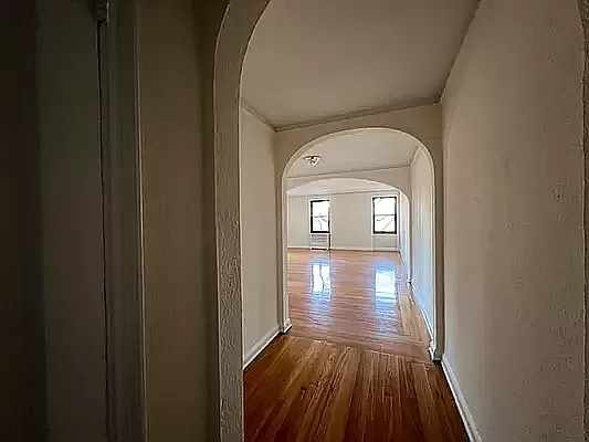 Rented by Contact Realty | media 7