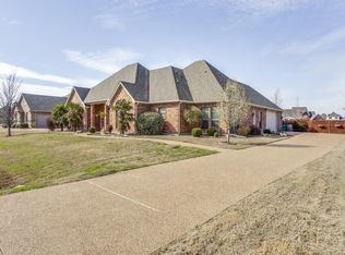 2308 Dartford Dr, Crowley, TX 76036