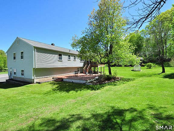 3rd image of 65 Winthrop Road